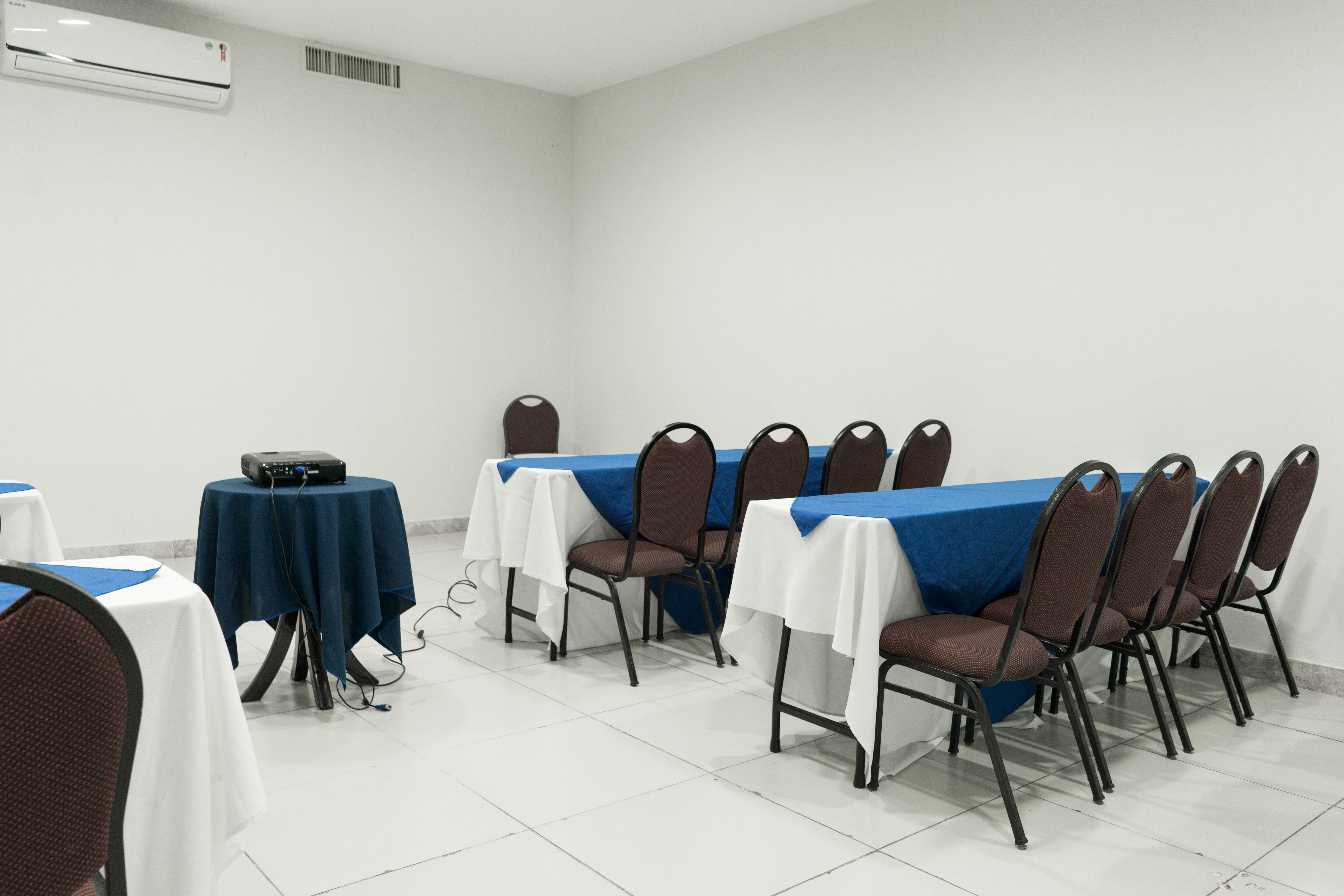 Blue Tree Towers Sao Luis Hotel Exterior photo A meeting room at the university
