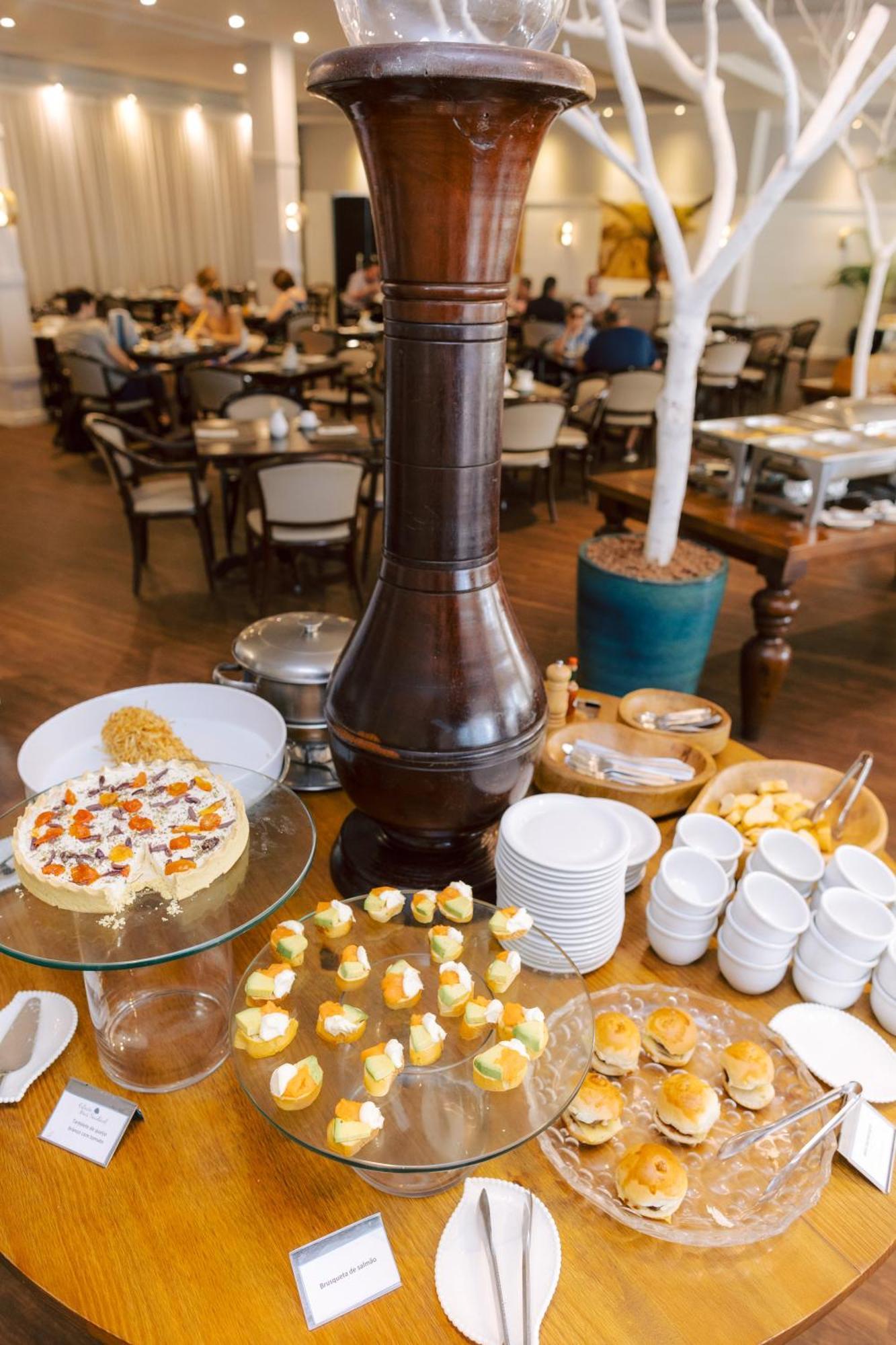 Blue Tree Towers Sao Luis Hotel Exterior photo A chafing dish